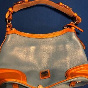 Dooney & Burker Hobo🧊